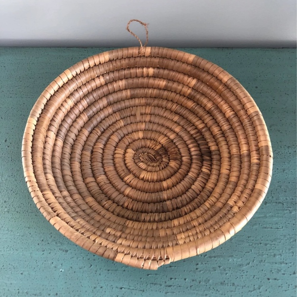 Basket that can hang
